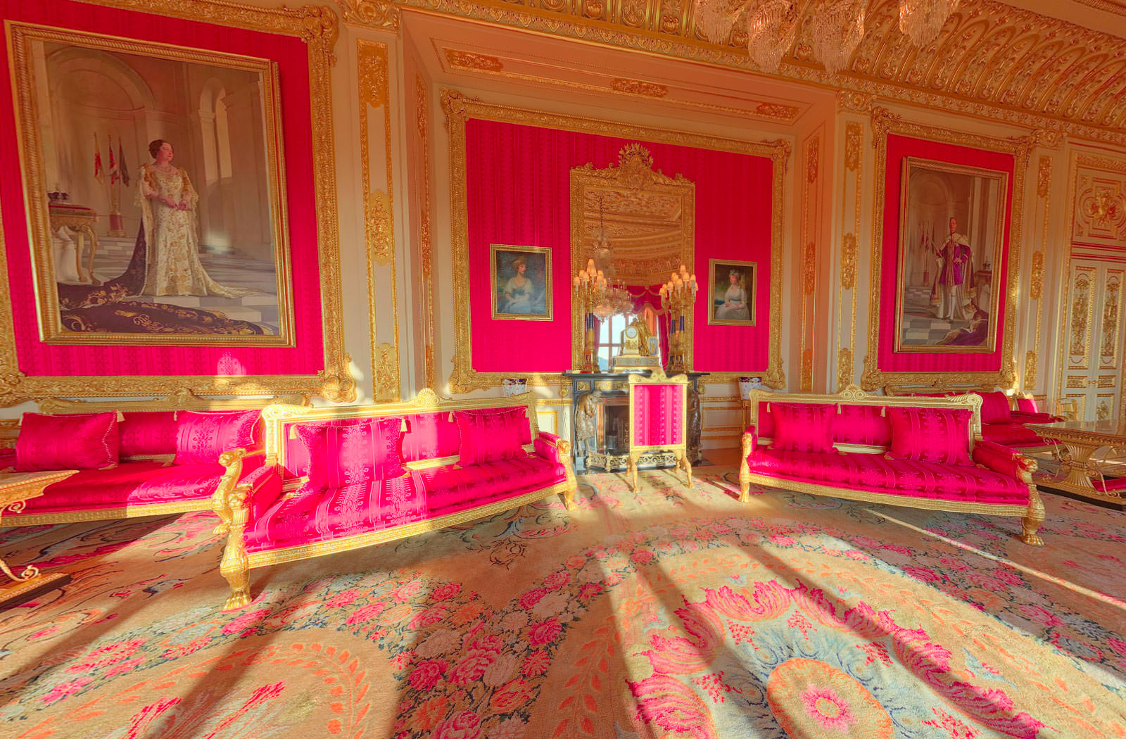Buckingham Palace and Windsor Castle Virtual Tours launched