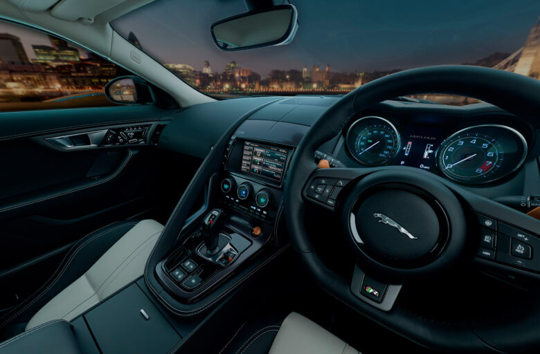 Jaguar F-Type Coupé 360 Interactive