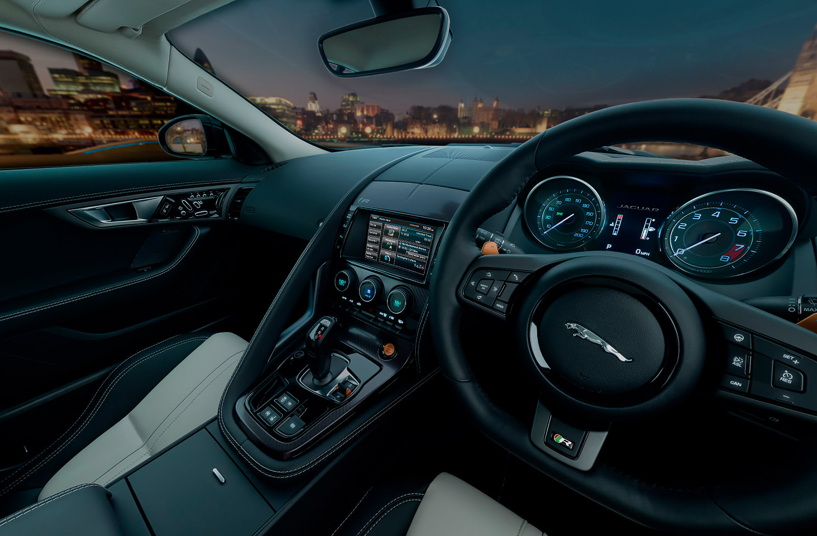 Jaguar F-Type 360 Interactive