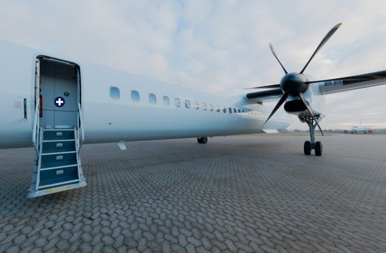 Bombardier Dash 8 Q400 Interactive 360 Photography