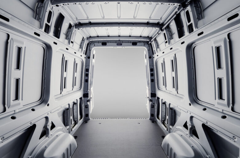 Mercedes Vans: Commercial Vehicles Virtual Tours