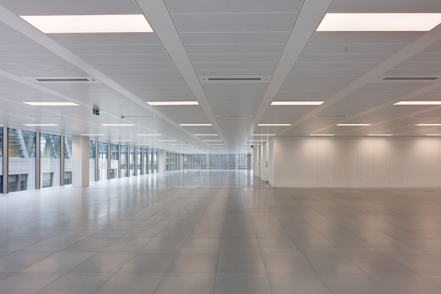 Commercial Property Photography - view of one of the floors at 70 St Mary's Axe