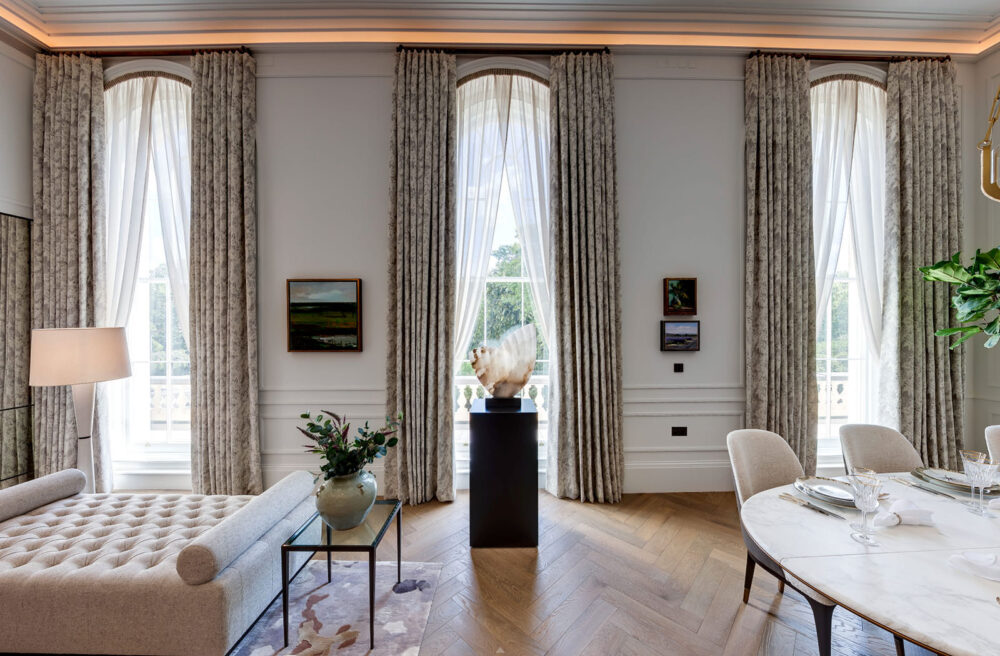 Regent's Crescent 360 tour - reception